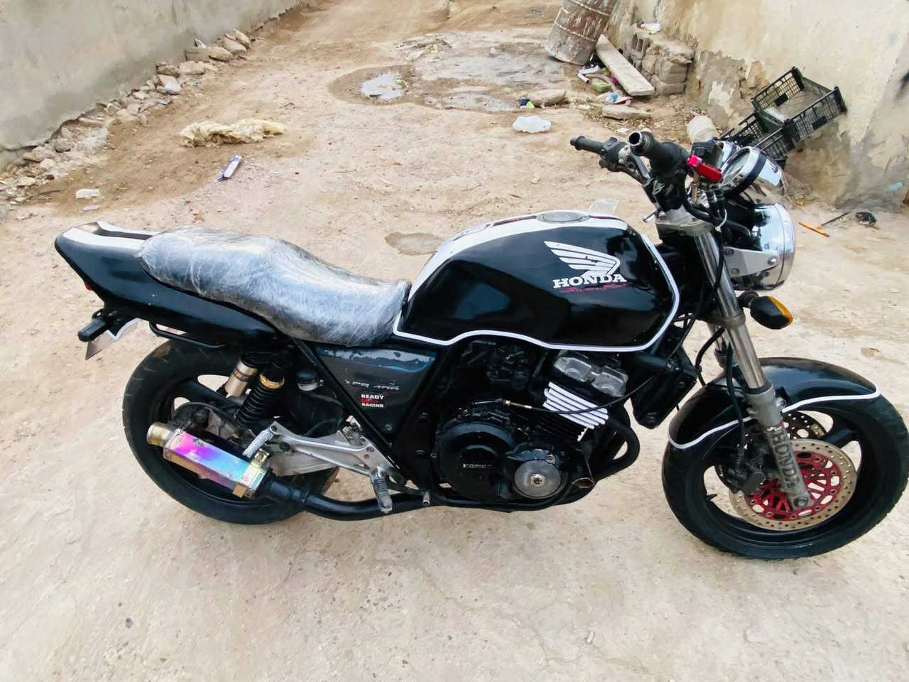 سيبي فور • ٤٠٠ • بطح