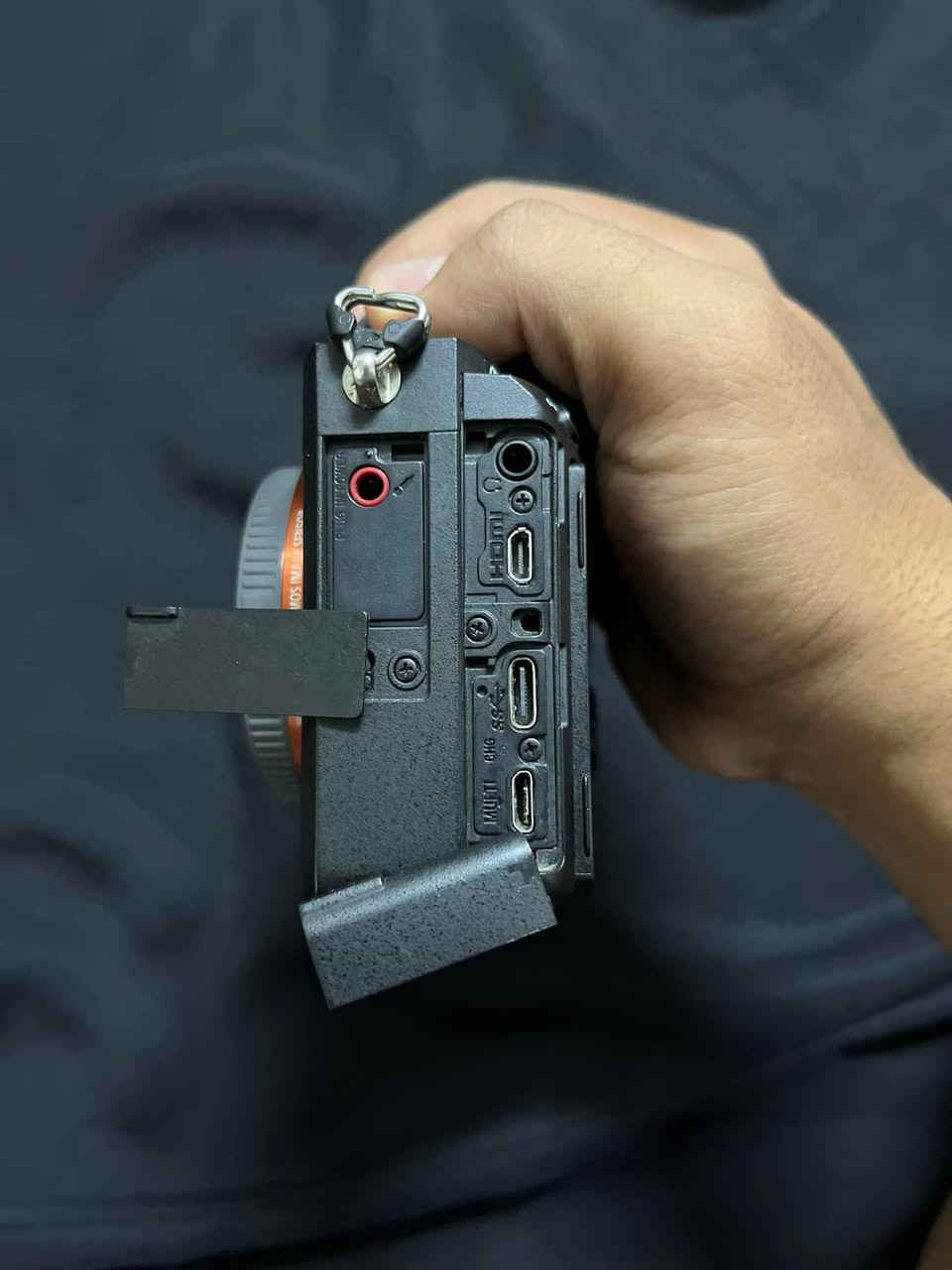 للبيع سوني a7iii استخدام قليل مع عدسة ٢٤_٧٠فتحة ٤ 
 شترها اقل ال ٤الاف 
كامل الملحقات وياها وكلشي موضح بلصور 
بطارية عدد ثنين اصليات 
رام ٦٤
رام ٣٢
هود عدسة وجنطة عدسة وكارتونه عدسة 
جنطة للكامرا وملحقاتها 
حزام كامرا  
كل الموجود بلصور يجي وياها 
السعر مليون و ٨٢٥
مكاني بغداد 
***********
