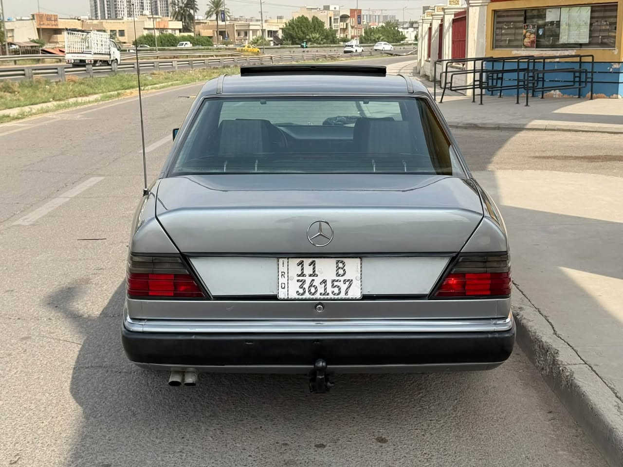 مرسيدس E300 • موديل ١٩٩٠ • ستة سلندر
