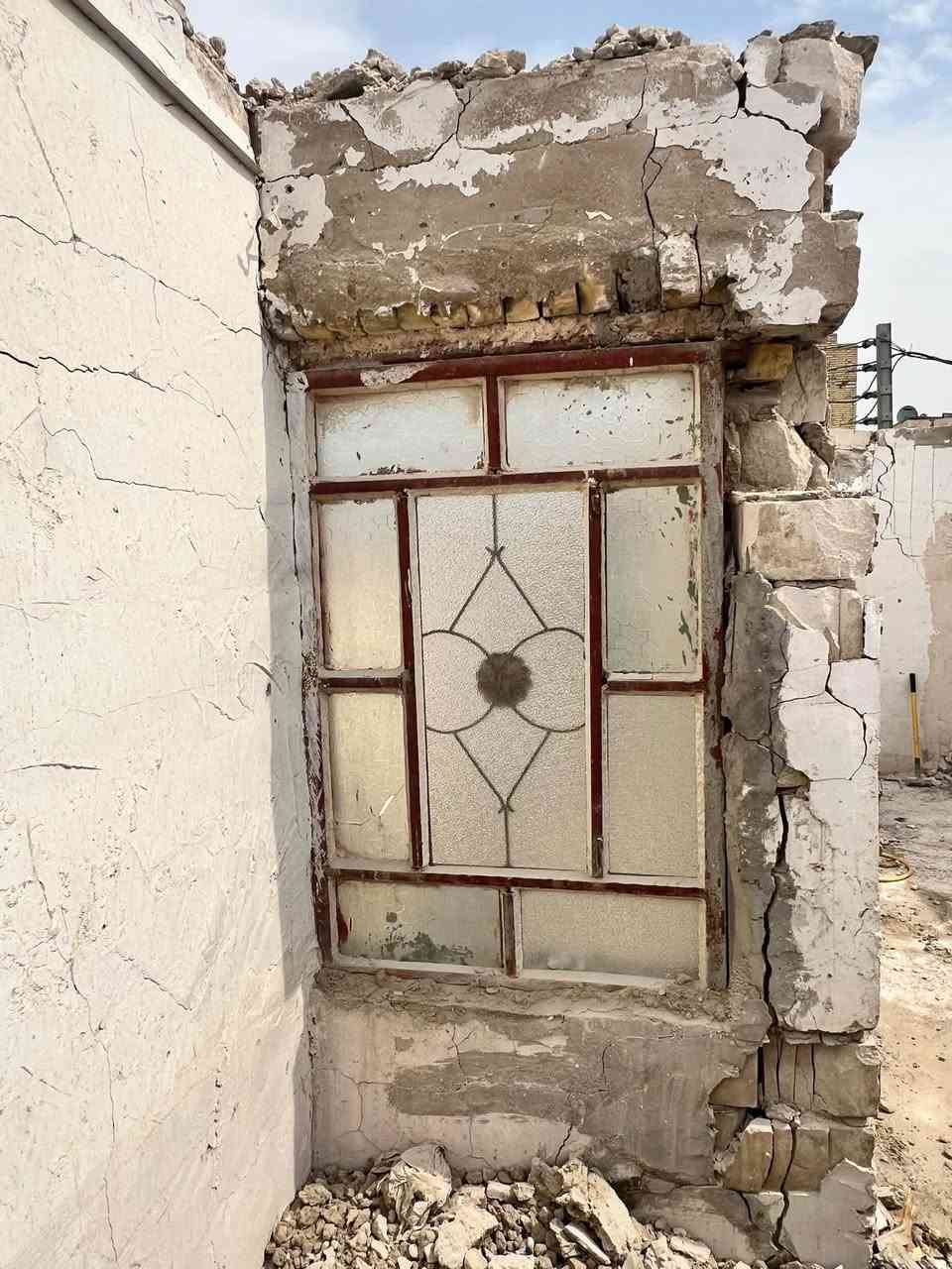 بيبان • شبابيك • بيع مستعجل