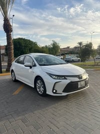 كورلاهايبرد  2025   صيني شكل لخليجي كشن جلد فتحه بصمه تبريد قطعتين ماش...