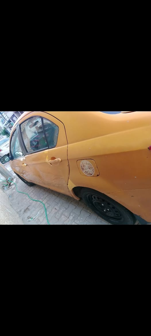 السلام عليكم سياره فولكس كير و مكينه كورلا لا تبخير ولا تنقيص هيئه ٢٠٠و غرامات ٧٥٠ سياره يحتاج الهه ترتيب فقط بيهه خياسات بل دوسه تحويل ثاني يوم و ترهم اقساط مقدما ١٢ و تنحسب ٣٠ او نقد ٢٦ورقه سياره مشيهه حلو  مكاني بغداد الحريه الثالثه رقمي *********** ابو علي
