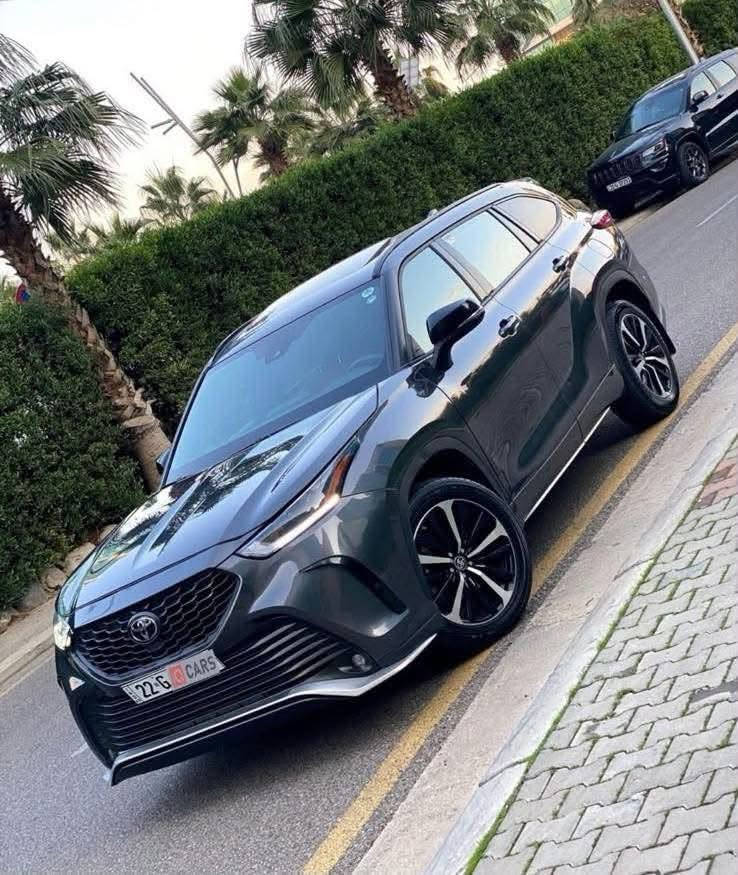 هايلاندر XSE • V6 3.5 • نص خلفي