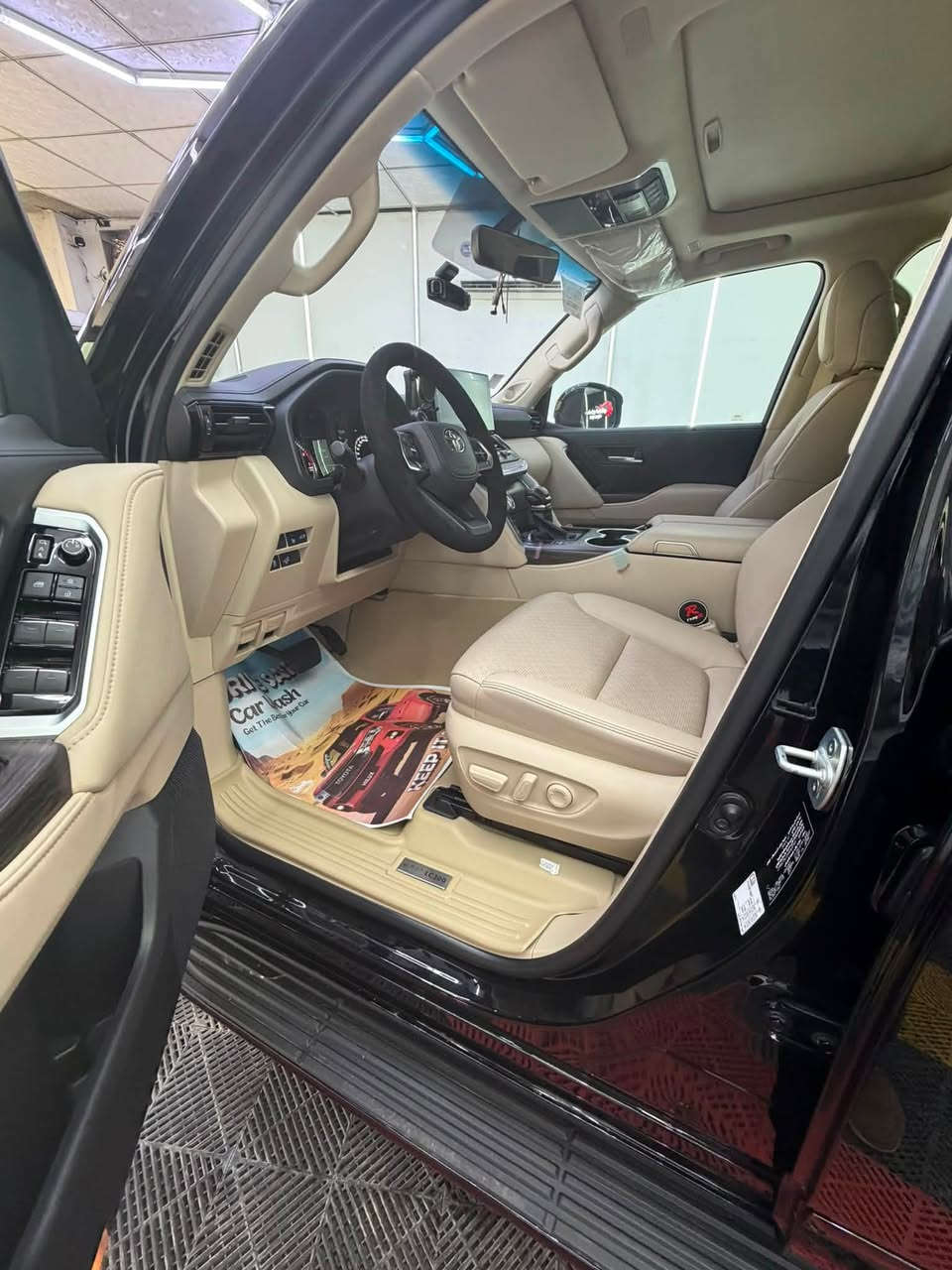 السلام عليكم
✨
فئة VX بلاك اديشن ليميتد
فول مواصفات معروفة ال vx 
موديل 2024

▪️ ممشى 29 ألف كم فقط
▪️ كفالة عامة 
▪️ ضمان شركة البعاج
▪️ رقم بغداد وباسمي
▪️ مغلفة PPF أصلي بقيمة 2000$
▪️ صيانة كاملة حديثة بالشركة
▪️ السيارة جاهزة بالكامل وما تحتاج أي صرف

نظافة استثنائية… بكل تفاصيلها 🔥
مكانها الديوانية 

المجال بسيط جداً للجادين فقط
***********
