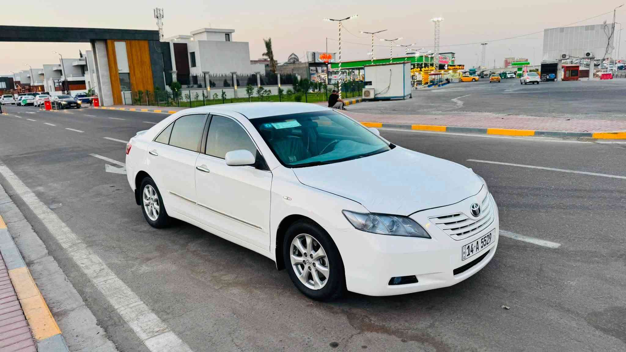 سلام عليكم كامري 2008 خليجي GL فول مواصفات عده الفتحه شاشه كامره حساسات داخل صاج بيجي 
مكفوله من الضربه صبغ رشات تجميل وكافه الاصواليات رقم بصره هزه ورقم وسنويه 2028 بسمي شخصيا مكينه وكير خير من الله حداده تخم تاير تبريد جاهزه اي نقص مابيه السعر 98 ورقه عنواني البصره ***********
