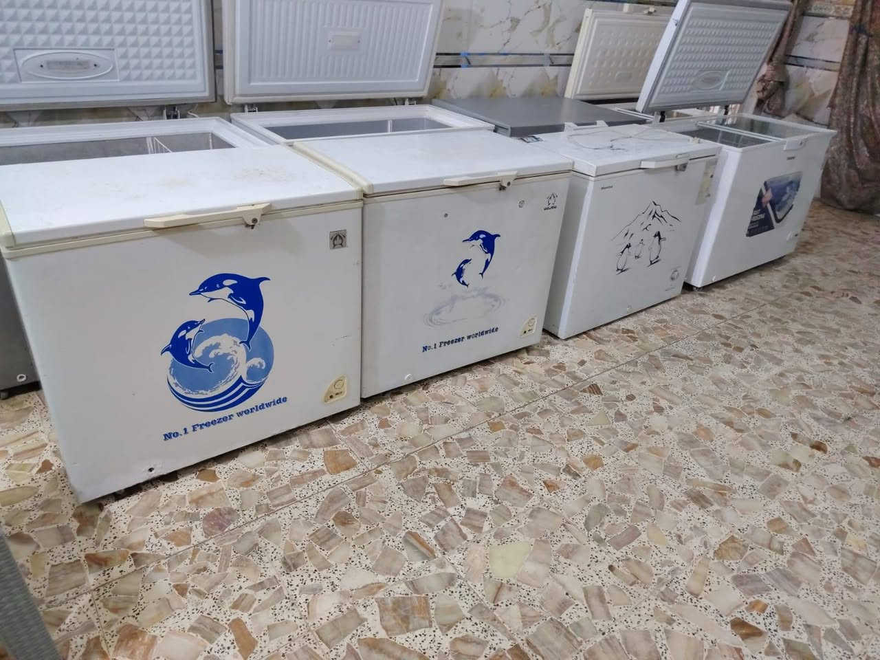 مجمدات بالة اخو جديد شرط الفحص والاسعار مناسبة الاتصال والمراسلة علي الرقم ***********

