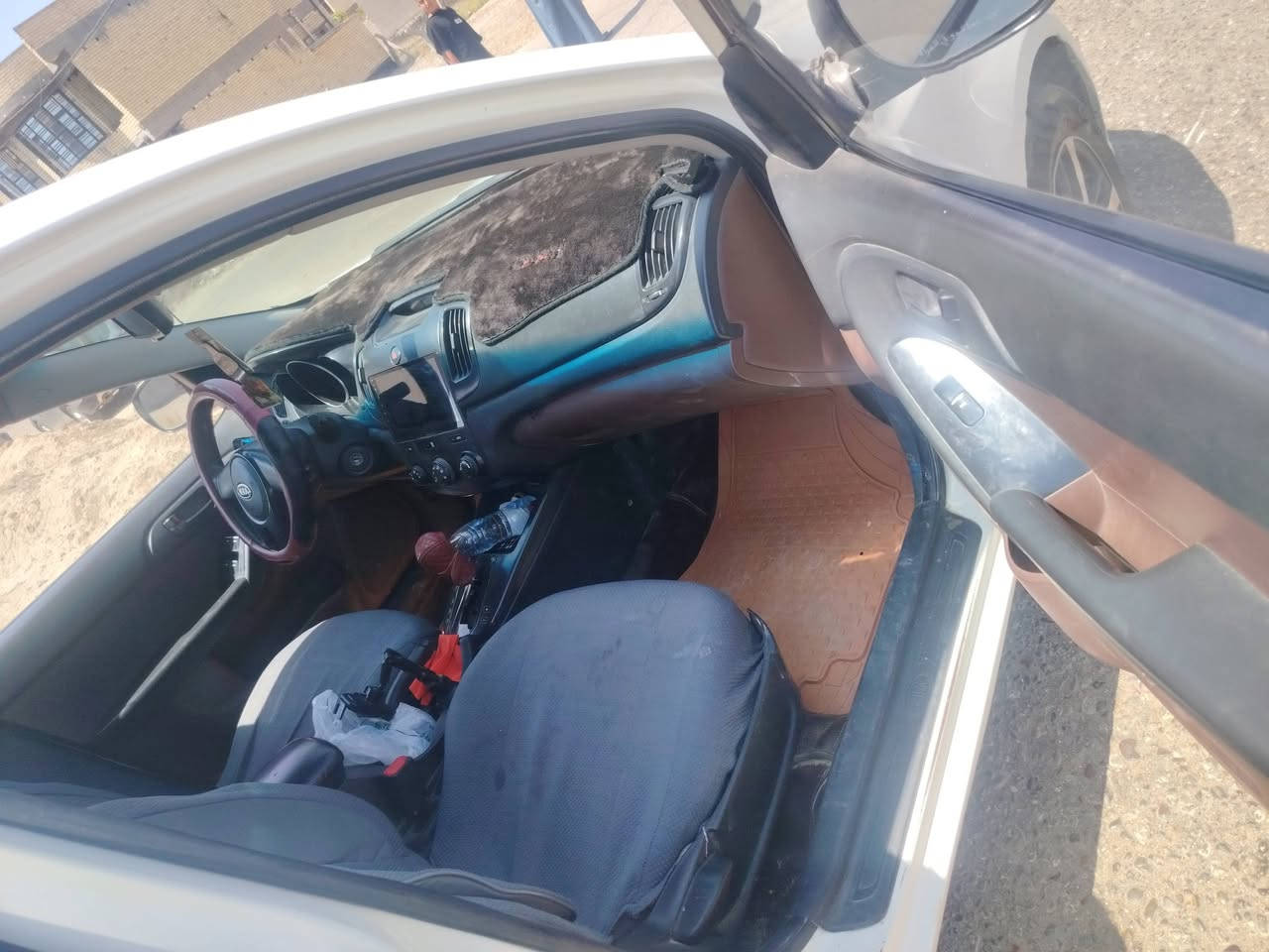 سلام عليكم سيرات موديل ١١خليجي مكفول من الضرر صبغ بابين أثر شخوط هلال فقط بدون تبديل فول مواصفات كير مكينه حداديه تخم تاير تبريد ثلج السعر ٧٨ تحكم ستيران اشاير بل مري شفط فتحه بصمت *********** بابل محاويل
