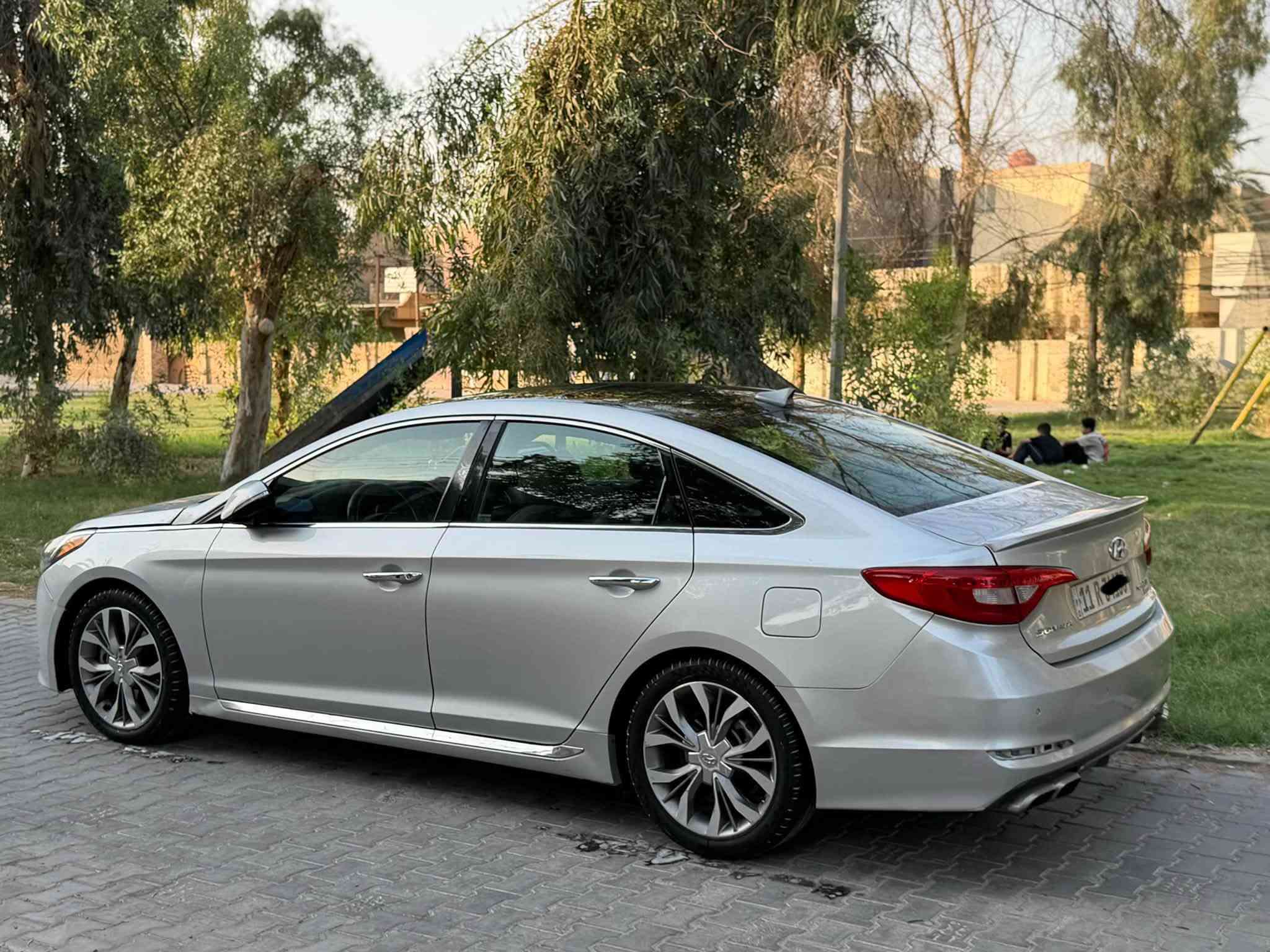 سوناته مديل2015 جاملغ وبنيد وبابين تبديل نفس الون بدون داخل السياره سبورت و فولللل مواصفات للاخيررر   رقمه بغداد انكليزي 

مواصفات السياره  

بصمه تشغيل+بصمه ابواب  

بنرامه 

شاشه +كامره خلفيه

رادار جانبي  

سستم سماعات + دفدي خلفي 

حساسات امامي وخلفي 

سايد بريك دكمه 

ثلاث انضمه قياده 

ويلكب نجمه حجم18

اربع صلانصات

كشنات جلد +حزن ميموري  +كشنات كهرباء

كيجات رياضي وستيرن رياضي 

مكاني كربلاء السعر اتصل ع رقم  الستفسار/***********
