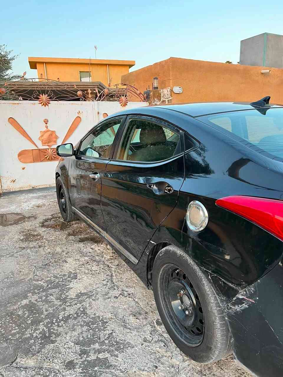 النترا ٢٠١٢ امريكي حادثها سرقة  بنيد وبالعراق صار بيها قطع صبغ بدون دواخل وبيها نواقص ،رقم ديالى دولي السيارة كير ومكينه خير من الله التبريد ثلج المنضومه قبل شهر شادة بيها منضومة غاز كذلك 

السعر ٨٠ وبيها مجال 

***********
