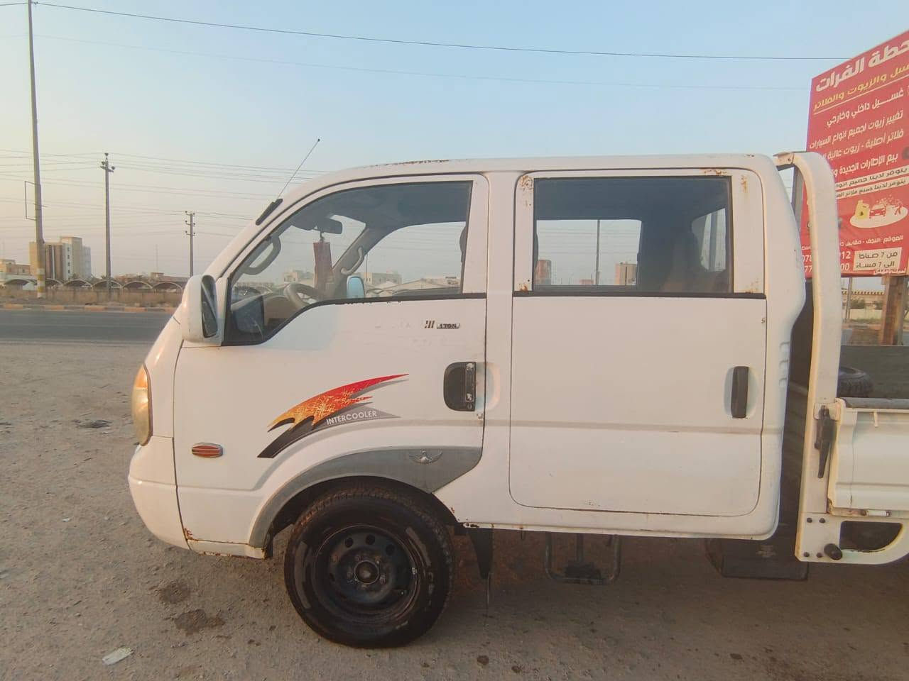 السلام عليكم كية بنگو للبيع
السيارة دبل قمارة تخم تاير حدادية كير ومحرك واكسل مشروطات شرط التحويل او الوكالة  محرك 3000مفتوح مكفولة من الضربة مشروع وطني للتواصل *********** بي واتس السعر 82 وبيها مجال
