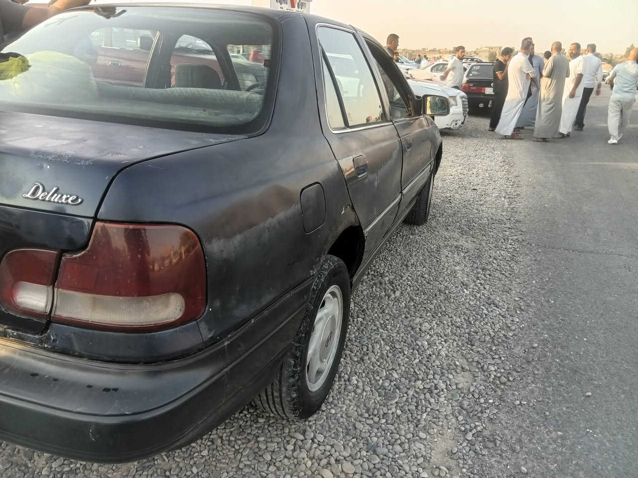 السلام عليكم سيارة انترة دمعة
موديل ١٩٩٣ تحويل شرط  كير جديد محرك بدايه صرف صدرها تعبان داخلها زين السعر ١٥ وبيها مجال
***********
