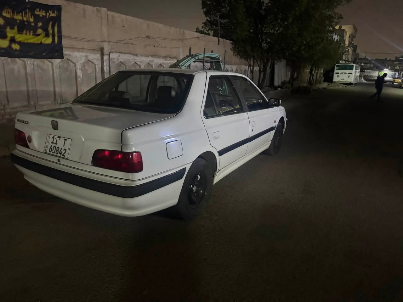 بيجو بارس كفاله عامه بغداد ابيض 2018
تبريد قطعتين شاشه كامره خلفيه 
معروفه مواصفتها ماشيه ١٣٠ 
مكان السياره بغداد 
رقم صاحبها ***********@
السعر ٥٩
