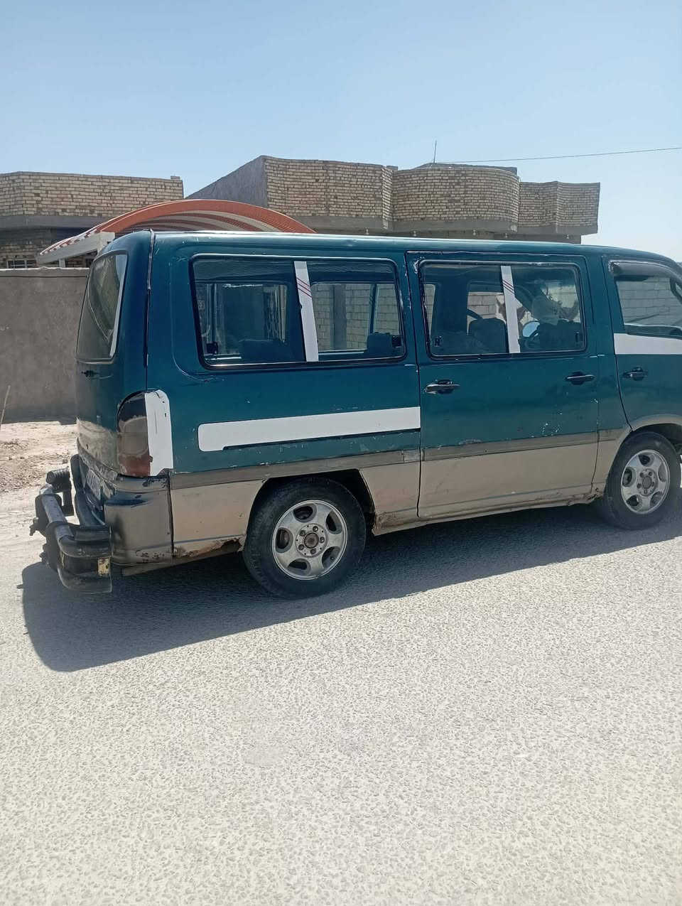 استانه للبيع موديل 96بأسمي سياره جاهزه اي نقص مابيه مكينه جديده تخم تاير حداديه نظيفه سنويه 2028 رقم انكليزي مكان السياره بابل الدبله التواصل خاص‏‪***********‬‏
