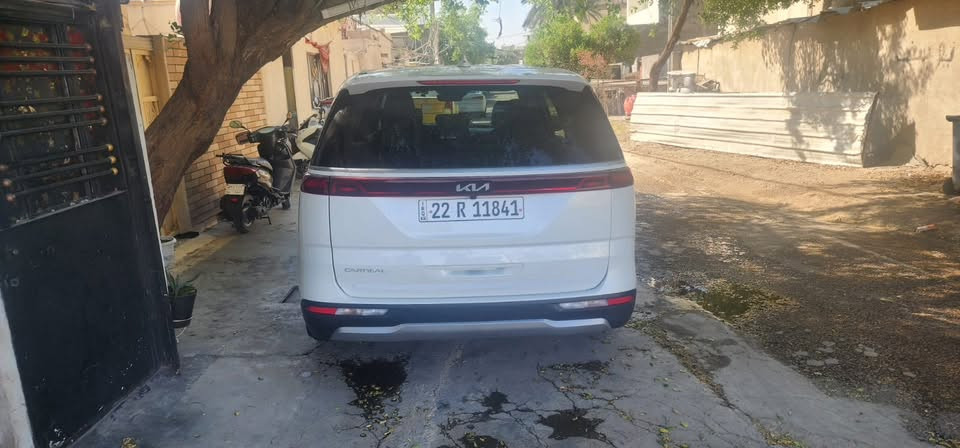 كيا كرنفال 2023  Kia Carnival – عائلية فخمة وواسعة 🤍
🚘 النوع: Kia Carnival

🎨 اللون: أبيض

📍 الحالة: نظيفة جداً حسب الصور

🛞 الجنوط: ألمنيوم

💺 المقاعد: جلد، لون بيج

👨‍👩‍👧‍👦 المقاعد: 3 صفوف – مساحة داخلية واسعة

🚪 الأبواب: جانبية سحّابة

📺 الشاشة: شاشة وسطية

💡 الإنارة: LED

🪟 الزجاج: خلفي مظلل

📦 الصندوق: مساحة أمتعة واسعة مع إمكانية طي الصف الثالث

📊 عداد السياره :14 الف

✅ مقصورة واسعة ومريحة

✅ مناسبة للعوائل والسفر

✅ شكل خارجي مميز وفخم

✅ داخلية نظيفة ومرتبة

حادث السياره فقط بنيد ضربه خفيفه الايرباكات كلها سليمه 

المحرك: 3600

القير: اوتوماتيك

**المحافظة:**بغداد

رقم التواصل: ***********

ترهم للبيع او مراوس
