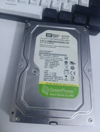 للبيع هارد WD 1TB يشتغل لكن بيه Bad Sectors وحالته مو زينة ينباع على ح...