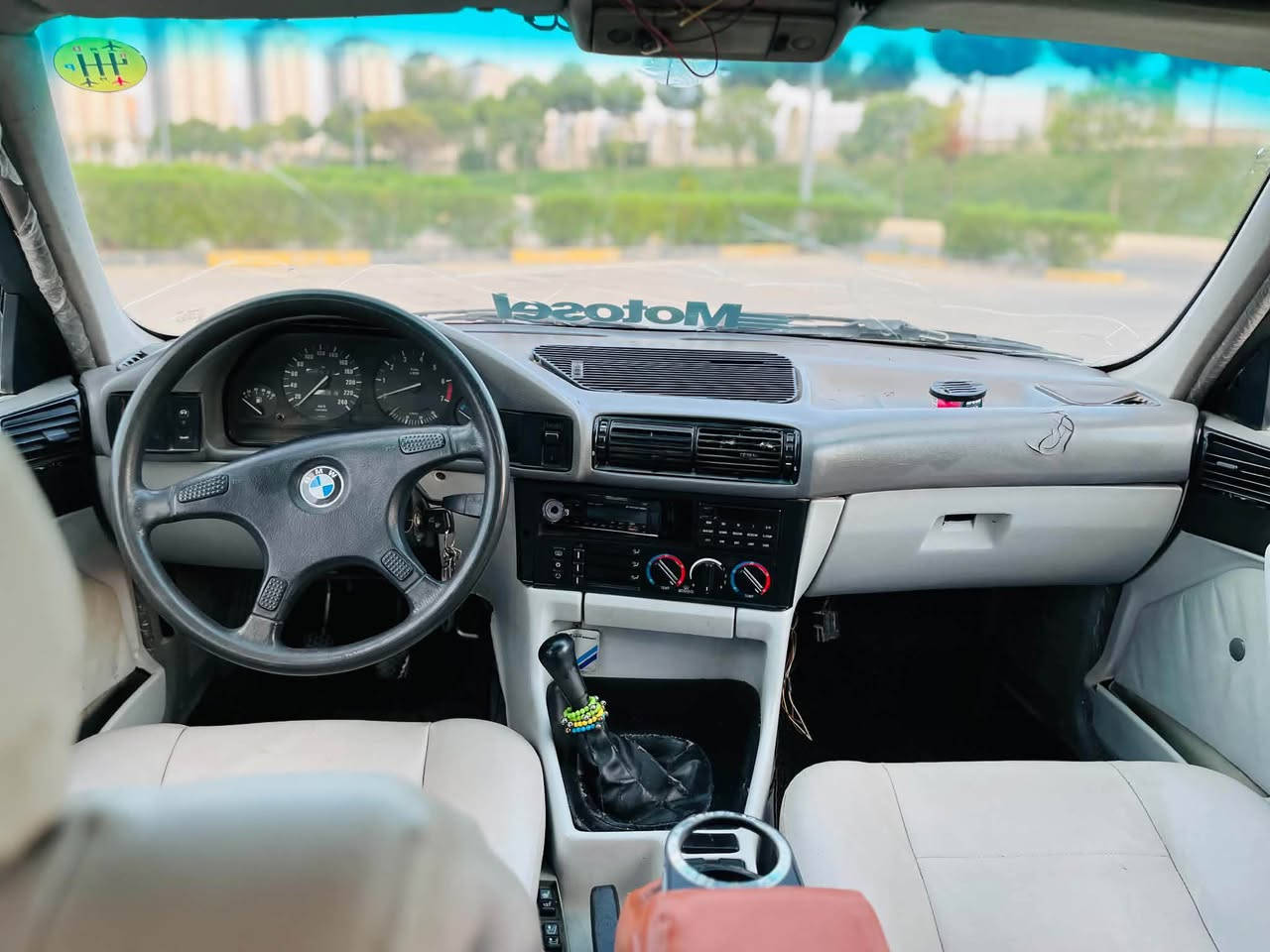 سەرەتا بەناوی خوا 
ماشااللە لەماڵی هەموو لایک
تەنها فرۆشتن
Bmw 
نموونەیە لەجوانی
1990
سەنەوی بەشەرت حاسیبە و ئەوەلیات 
موس/بڕاوە بەشەرت
‏٥٢٠کەپس دیجیتاڵ
گێر مەکینەی بەشەرت هەلمی نیە
ساڵۆنصا سپۆڕت
پێشو دوای تازە 
ناوسپی کوشن جلد
٢جام کارەباو سلاید
٤تایەی M لەسەرە
تەجیل و مکبەرەی لۆک بۆ بەسراوە

‏((22مەعامەلە))
*********** 
***********
لەسلێمانیم السليمانية, العراق
