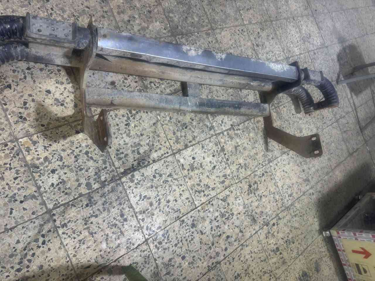 درع خلفي • نيسان • يحتاج صبغ