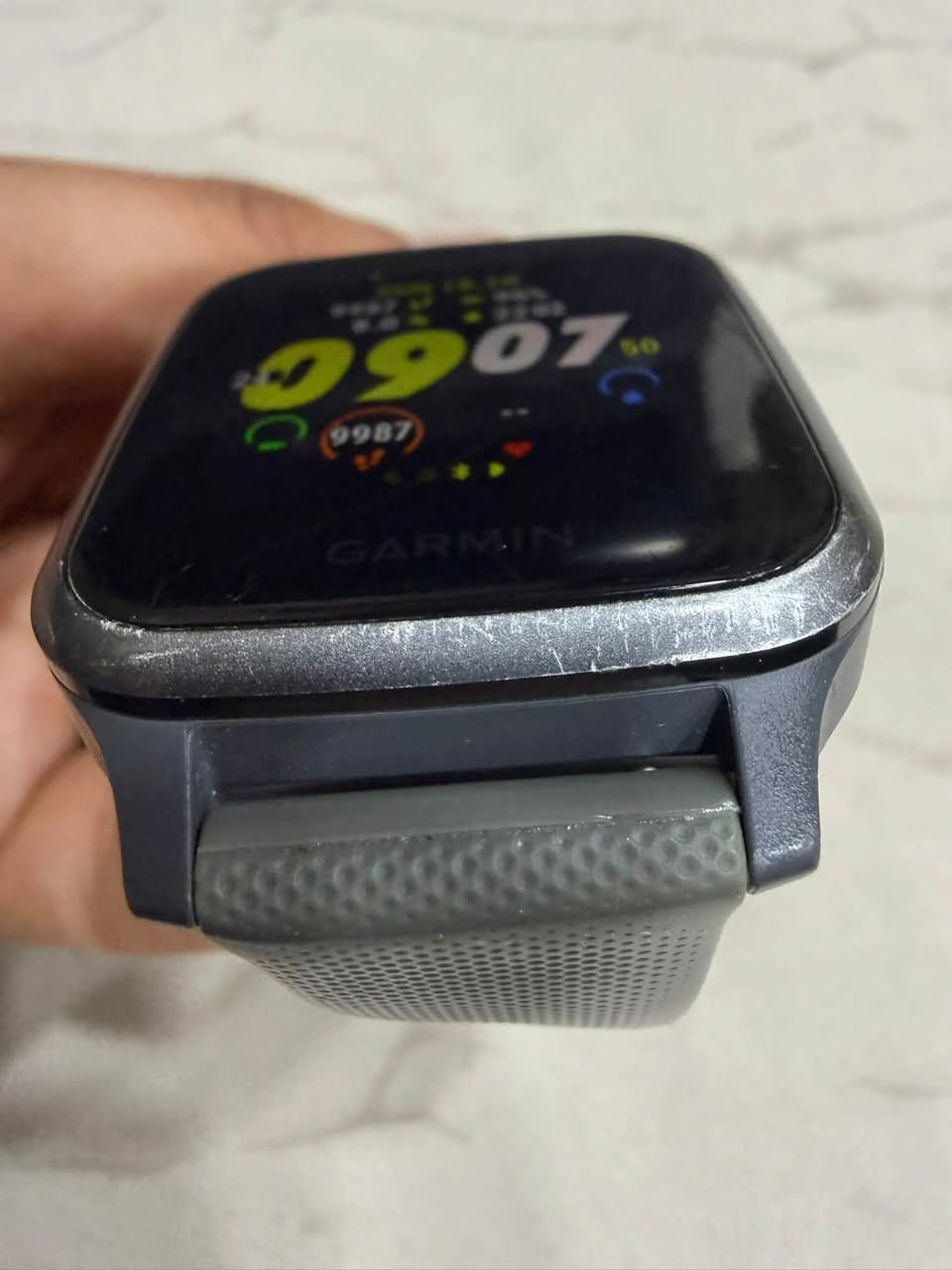 Garmin Venu Sq • كيبل شحن • مربّعة