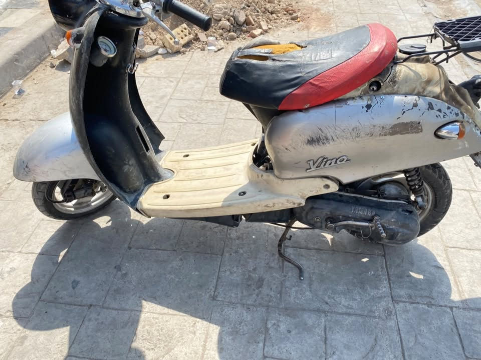 سلام عليكم مره رخصه الادمن كلاسك ستين للبيع شغاله هندر بريكات نقصها كهربائيات شلعه معدل دراجه خرسه كامله لبيع سعرها 150 او بيها مجال مكاني شعب شارع عدن قرب جامع الشروفي رقمي *********** واتساب
