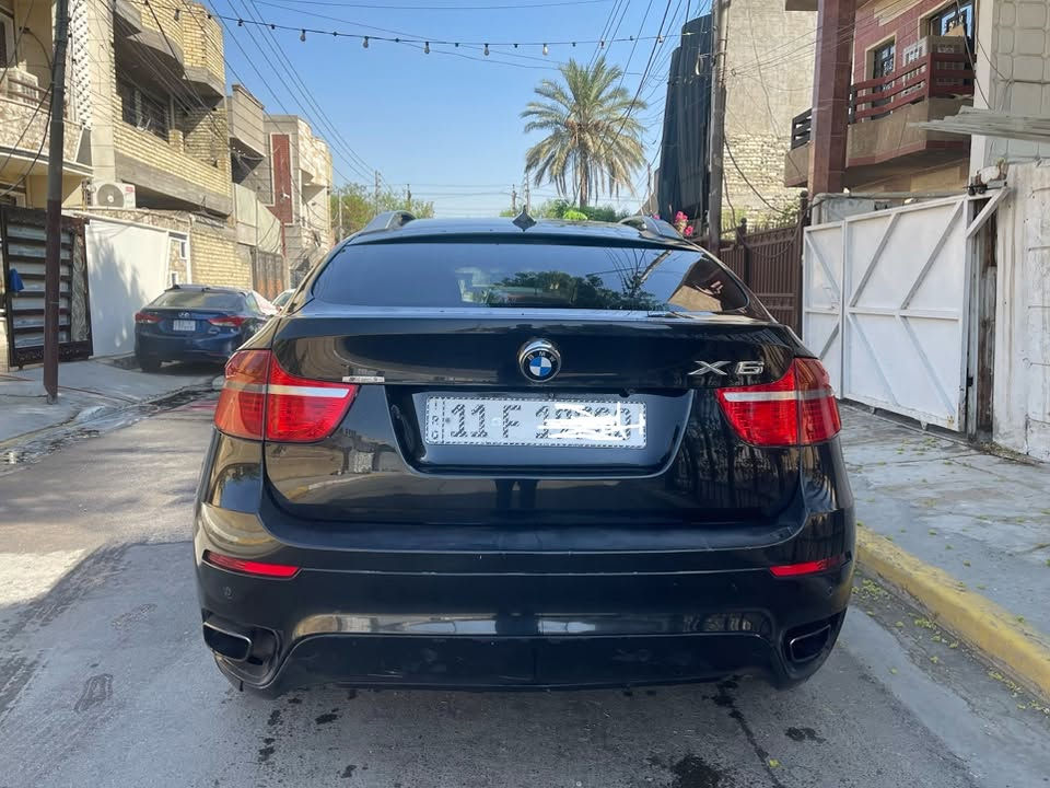 السلام عليكمBMW. x6موديل 2009 خليجي بيه قطعتين صبغ على ربع ربع  سياره فول 1/1مكينه كير جدد 8سلندر منضومه تبريد قبل شهر مبدله جديده سياره حلوه وجاهزه السعر 115$وبيه مجال للبيع فقط مكاني بعداد***********
