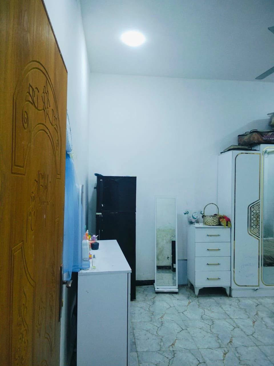 دار البيع مساحه 110

سند 25 قرار للمحكمة 

كافه خدمات حي دجله قرب حي نصر 

سعر 55 وبي مجال قريب على شارع 

***********
