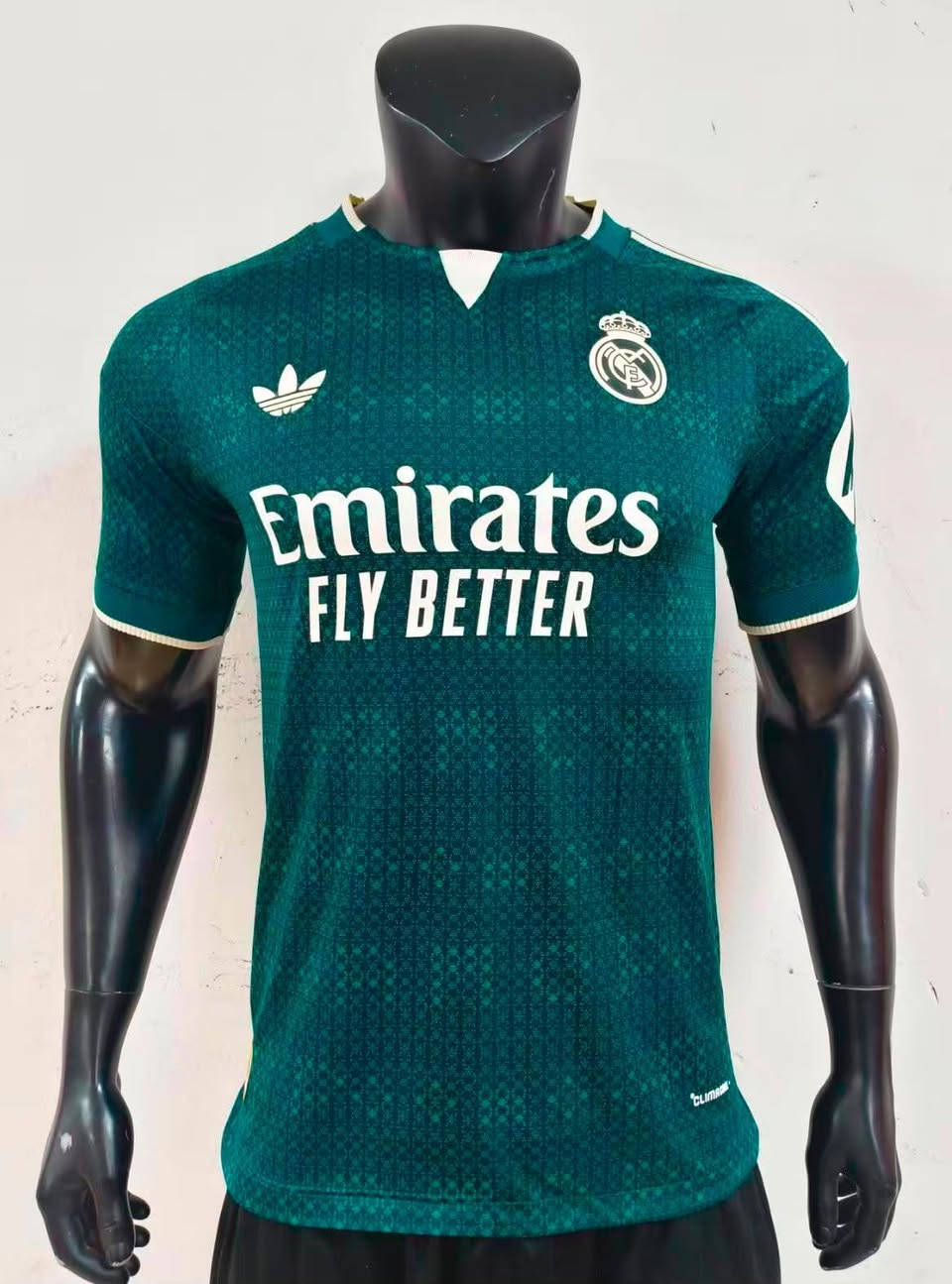 دريس وشورت ريال مدريد وبرشلونة موسم الجديد 2026 /2027
M L XL XXL 
الطقم الاساسي والثانوي 👍
متوفر لدى الفرعين 👍
خانقين داخل السوق مجاور مركز الشرطة 
خانقين شارع المصرف داخل الفرع مقابيل مجمع باريس ***********
