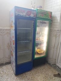 عارضات عمودي عدد 2 ومجمدة حجم 16 قدم السعر كلهن 550 قفل العنوان بغداد ...
