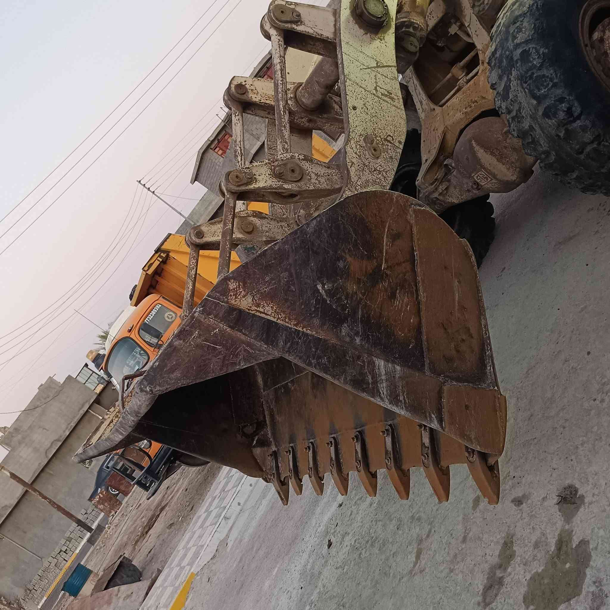 شفل للبيع صحراوي موديل ٨٦رقم بغداد انكليزي بسمي جاهز عل فحص راديتر جديده كهربايات كيله كير تركم محرك اكسنات فول ***********

نص مكتوب في الصور:
- ***********
- ***********