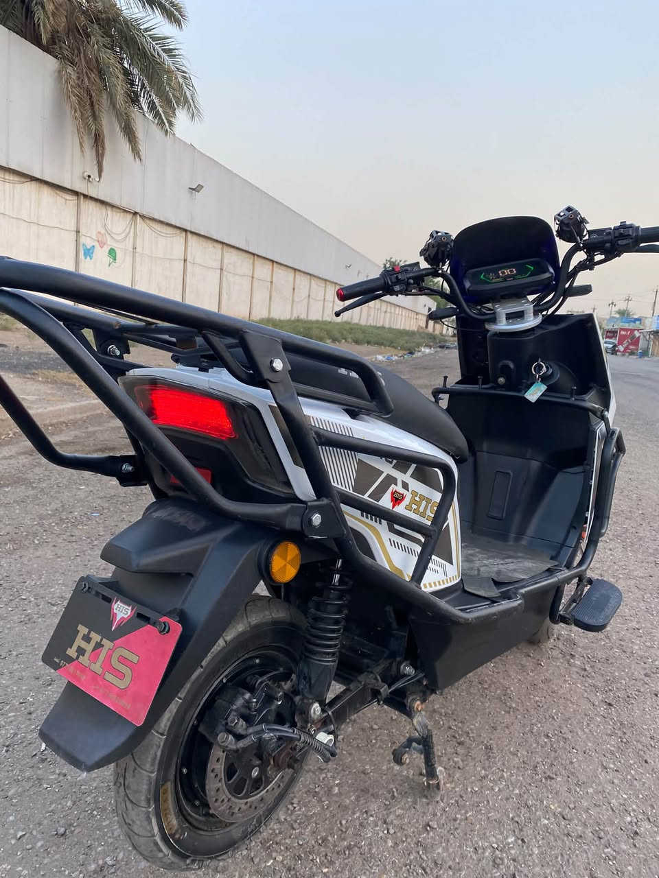 مدرعة • ٦ بطاريات • ملف ٢٥٠٠ واط