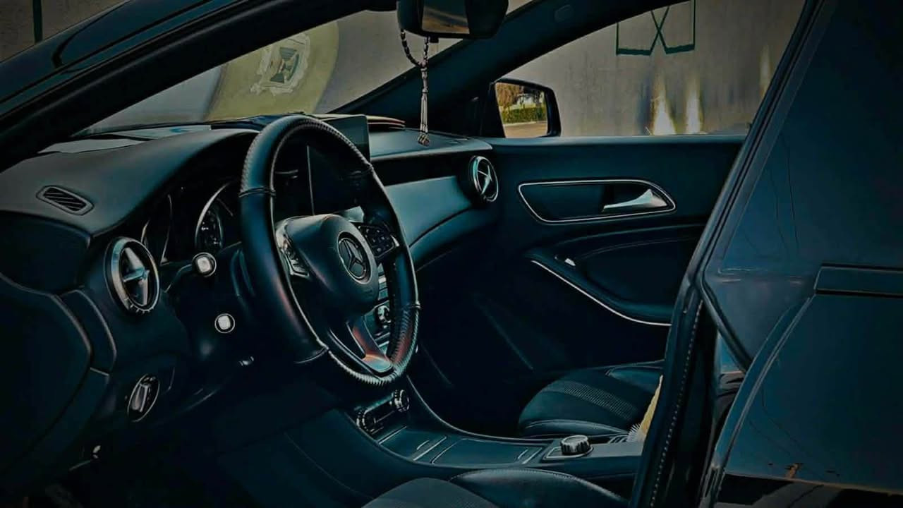 🚘🔥 للبيع أو المراوس حسب القناعة | Mercedes-Benz CLA250
موديل2016 رقم سلميانية خليجي خليجي 

بنيد بدون دواخل بدون اايرباك 

سيارة CLA250 مجهزة وجاهزة من كل النواحي، ومناسبة للي يريد سيارة مرتبة ومواصفات عالية.

✨ المواصفات والتجهيزات والكشنات جلد كهرباء داخلية جلد 

• شاشة

• كاميرا خلفية

• سايد برك كهربائي

• فول مواصفات

• مكينة وكير بحالة جيدة

• تبريد جاهز

• حدادية مجهزة

• السيارة جاهزة من كل النواحي وبدون نقص

📌ملاحظة: السيارة وارد خليجي ، وحالتها موضحة .

💰 السعر: 154 ورقة

🤝 **أكو مجال بسيط **

📍 الموقع: بغداد – السيدية

📞 للاستفسار والتواصل:
***********
