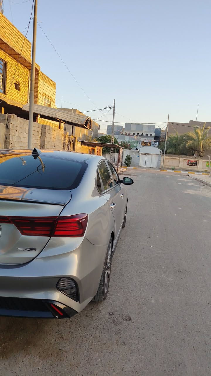 فورتي موديل 2023 كفاله كير ومكينه وترايك وين ماتريد وفحص وين ماتريد السياره معوقين السعر ١٣٥ وبيه مجال لشراي متواجد علفيس ومتواجد على رقم ***********
