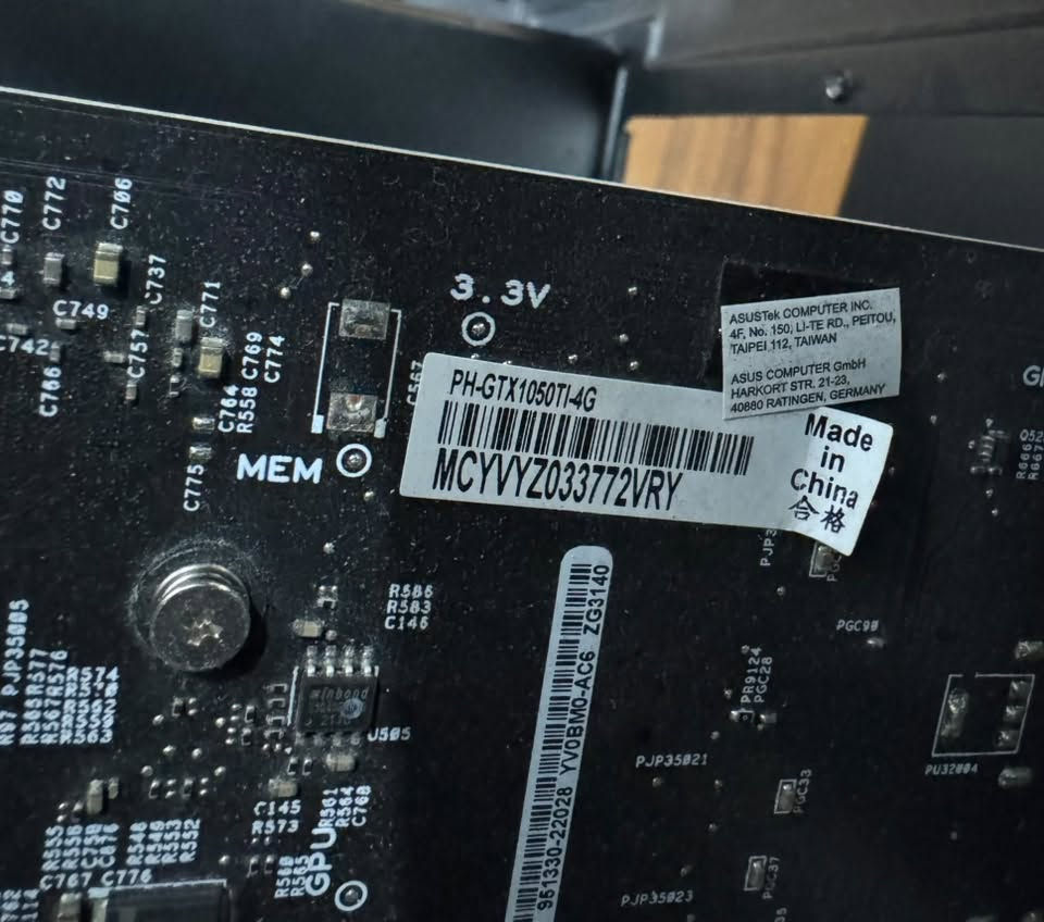 السلام عليكم (تجميعة للبيع)
•كرت الشاشة: GTX 1050 Ti

• المعالج: i3-10100F

 • الرام: 2x8 DDR4

 • التخزين: لكسر 1T SSD M.2 

 • المذربورد: H410

 • الباور: ASUS 550W

================

(السعر 475 ألف)

================

للتواصل واتس: ***********
