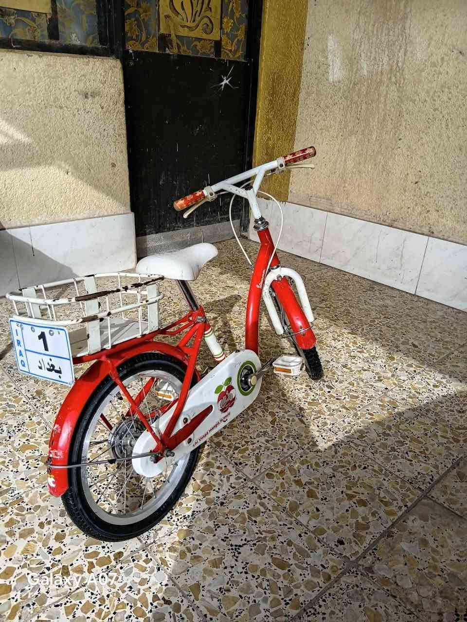 سلام عليكم بايسكل جديد حجم ١٦ سعره ٧٥ وبي مجال للشراي رقمي ***********عنواني ميسان العمارات الملح مقابيل حي الخليج
