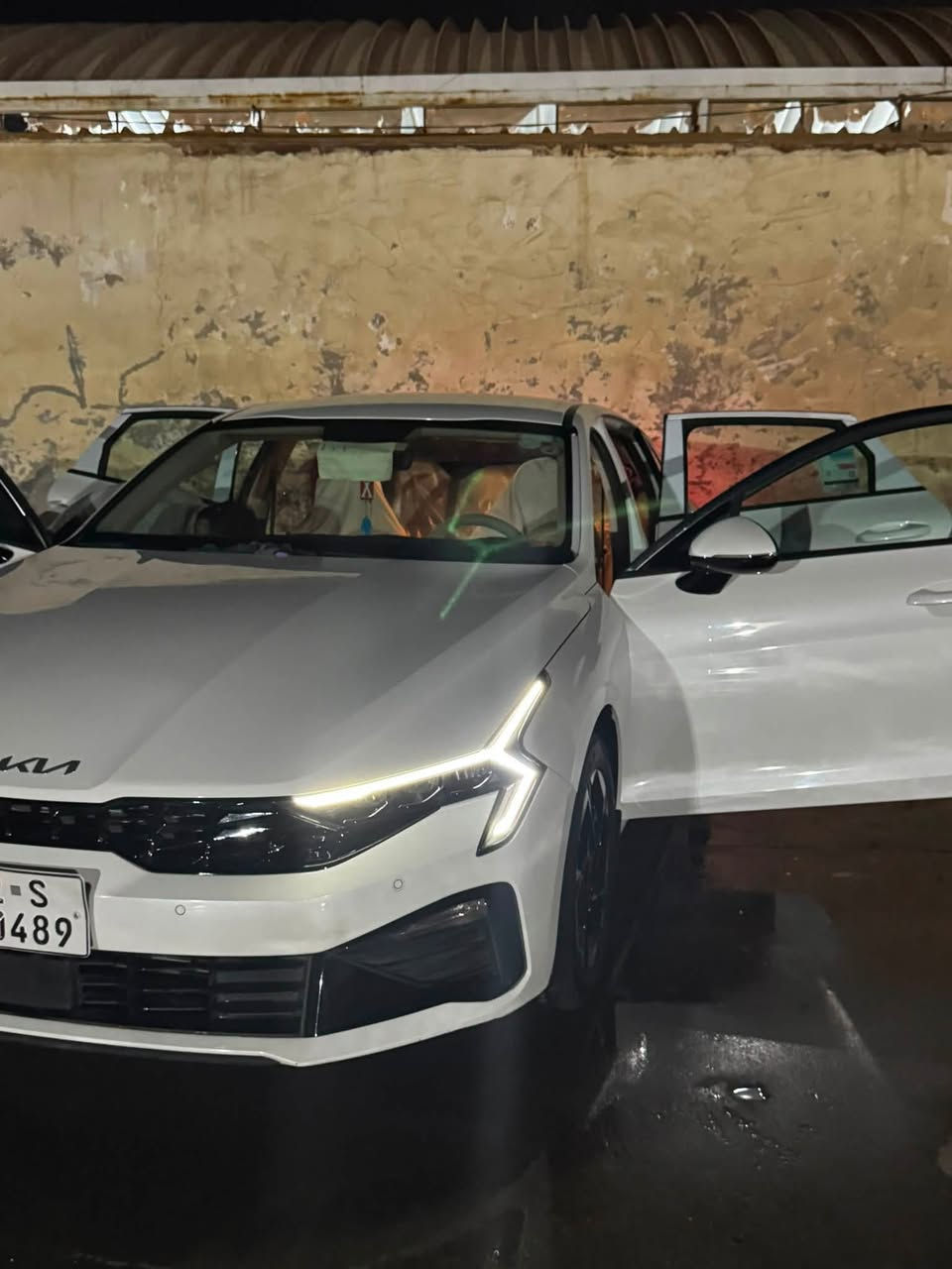 🚘 للبيع Kia K5 موديل 2024 خليجي

✨ السيارة نظيفة جداً وبحالة ممتازة
📅 الموديل: 2024
🌍 المواصفات: خليجي
🛣️ الممشى: 34,000 كم
مكينه 2500
🛡️ كفالة موجودة
🏢 باقية على ضمان شركة كيا
❄️ تبريد ممتاز
🔥 السيارة جاهزة للاستخدام وما تحتاج شي
سياره ترحيب 
مع حساسات امامي خلفي 
مع حساس فتح الصندوق 
دواخل ابيض جلد 
شاشه تدعم كار بلي لاسلكي 
مري شفط 
5بصمات 
شاشه كبير متصل 

📍 الفحص والسونار موجود بل صور 
💰 السعر: للمشتري الجاد

📞 للاستفسار والتفاصيل راسلني خاص.
او اتصل ع رقم ***********
اثير ***********
