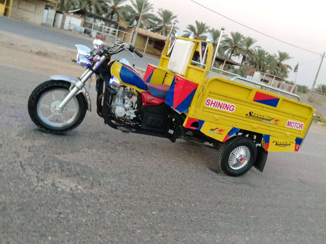 بنوته للبيع موديل 21 أوراق اصوليه شاصي مقفول كهربائيات جاهزه وراء قدام شغاله سلف هندر ما ناقصها اي شي سعر مليون 450 وبيه مجال للشراي مكان بابل شوملي شراي يتصل ***********
