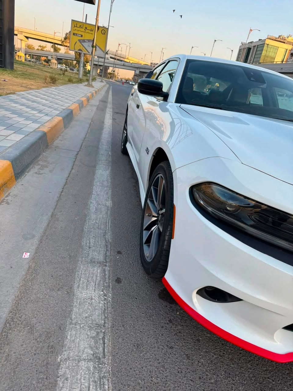 للبيع جارجر 
ار تي 23 
ضرر السياره تبديل قطعة وحده
مكفوله من الشاصي
 عنوان بغداد
المواصفات فل عده الفتحه شكو مواصفات بل جارجر موجوده 
سعر ٢٨٠وبيه مجال بسيط
وهاذا رقمي ***********

