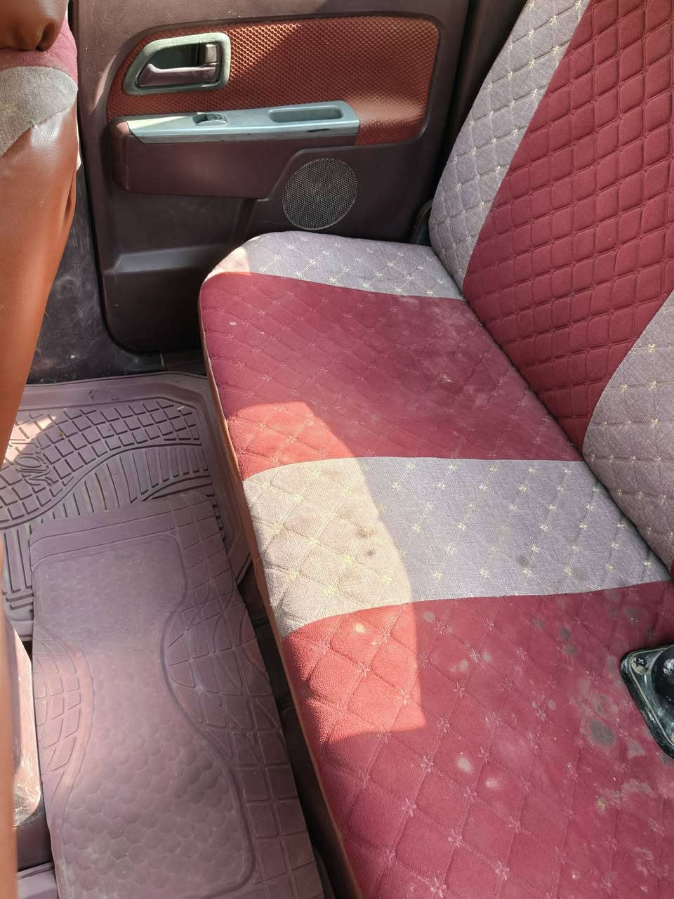 سلام عليكم سياره البيع ٢٠١٢ رقم بابل مكاني بابل سعر ٤٥ وبيه مجال مكفوله كسن وكير وشاصي  ومكينه ***********
