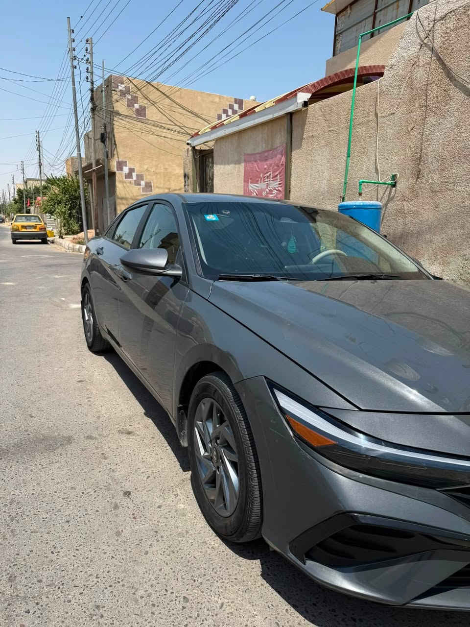 ‏سيارة النترا موديل 24 وارد أمريكي سيارة فول شاشة كبيرة لون بنتي سيارة ماشية 32,000 محرك￼ 2000 ￼ ***********
