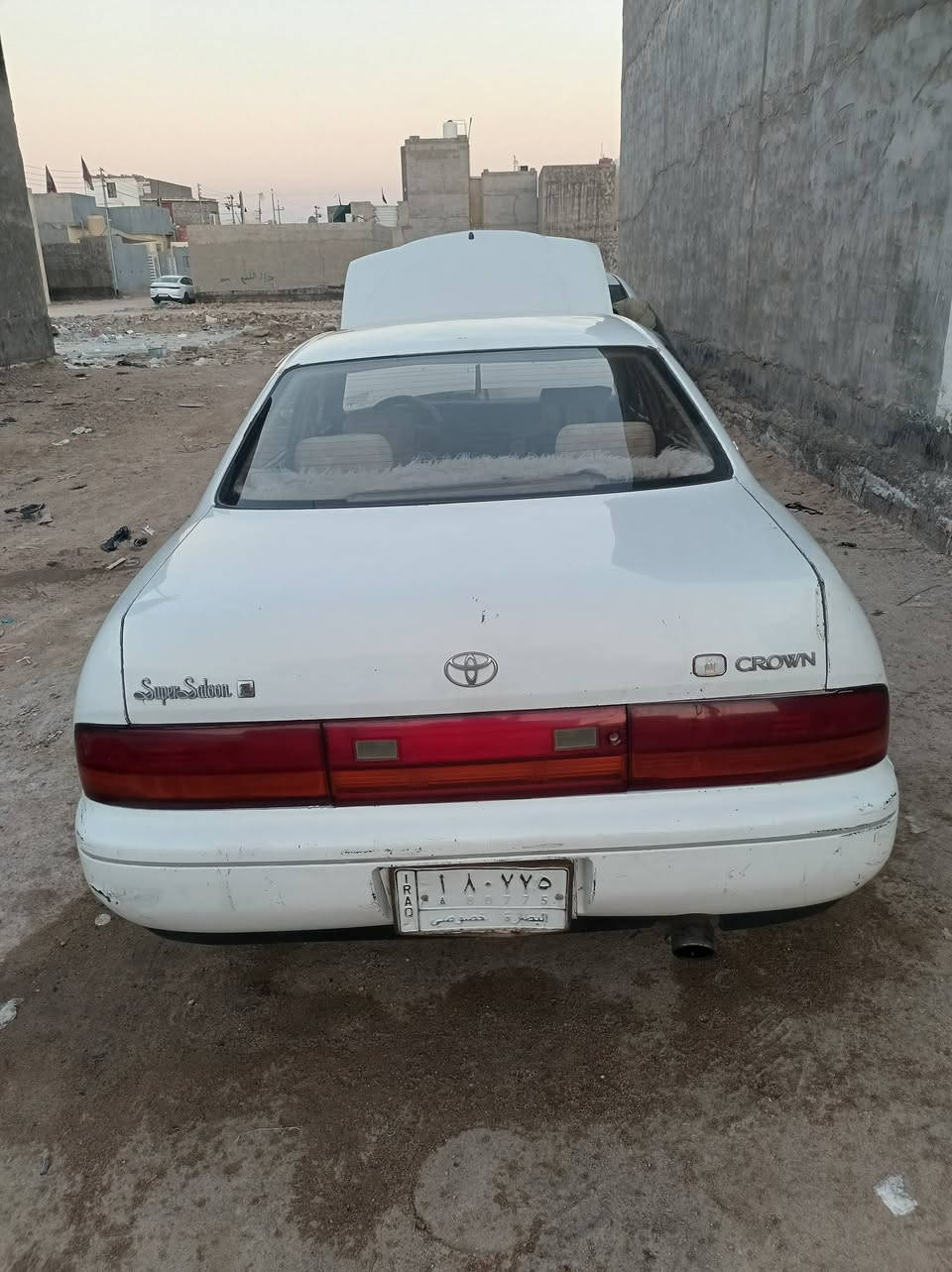السلام عليكم بطه للبيع مديل 92 متصل بيها مدكر مبدل والباب مصلح حداديه نص عمر يرادلها  ترتيبات السنويه منتهيه المحرك مبدل كاور وكازكيت سعر 42ورقه وبيها مجال الاتصال على الرقم *********** بي واتساب
