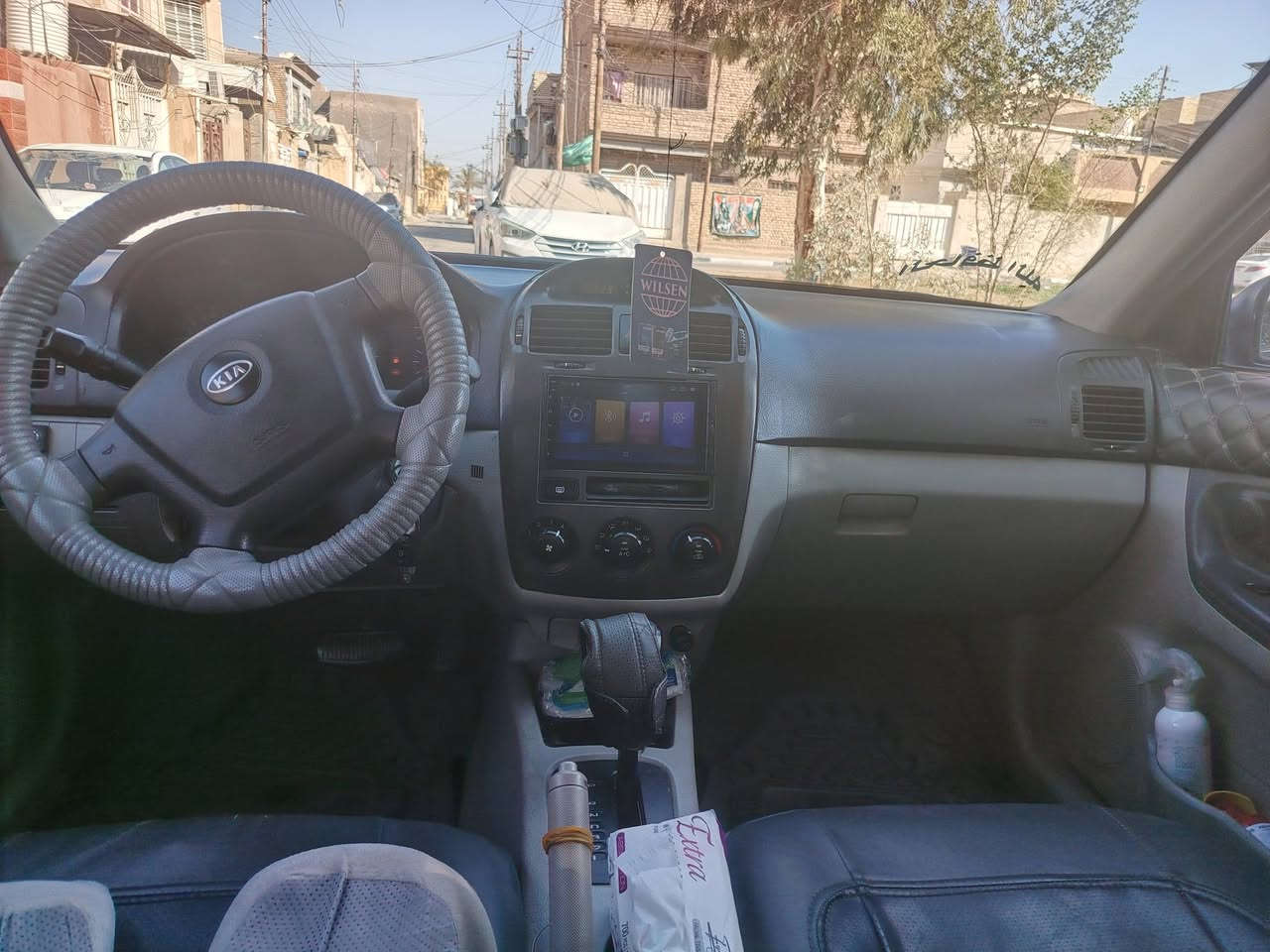 السلام عليكم سبكترا 6 مصبوغه عام بسمي حادثه جاملغ امامي سعره 68 وبيه مجال سياره حلوه تبريد ثلج حداديه جديده سياره أحلا من الصور استفسار***********
