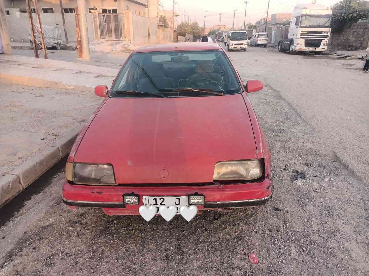 سلام عليكم رينو للبيع سعر 16 بدون صبغ باتري جديد وتواير جديد المحرك تعبان وكاله وتحويل مكان موصل الأيمن 
***********
***********

