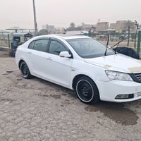 امنكراند ابيض اللون محوره كورلا رقم انكليزي بسمي رايده ب٥٥ بيه ملاحظات...