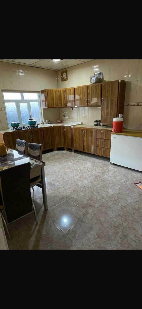 🏠 دار للبيع في خانقين 🏠

الدار زراعي و مقدمين معامله الطابو 

📍 العنوان: بانميل، قرب مشروع الماء
📌 فرع أسواق حاجي ياسين

📐 المساحة: 240 متر

✨ تفاصيل الدار:
▪️ غرفتان نوم
▪️ هول داخلي
▪️ استقبال للضيوف
▪️ مطبخ
▪️ صحيات
▪️ حوش
▪️ درج خارجي

💰 السعر: 45 مليون دينار
✅ وبي مجال بالتفاوض

للاستفسار والتواصل:
📞 ***********
