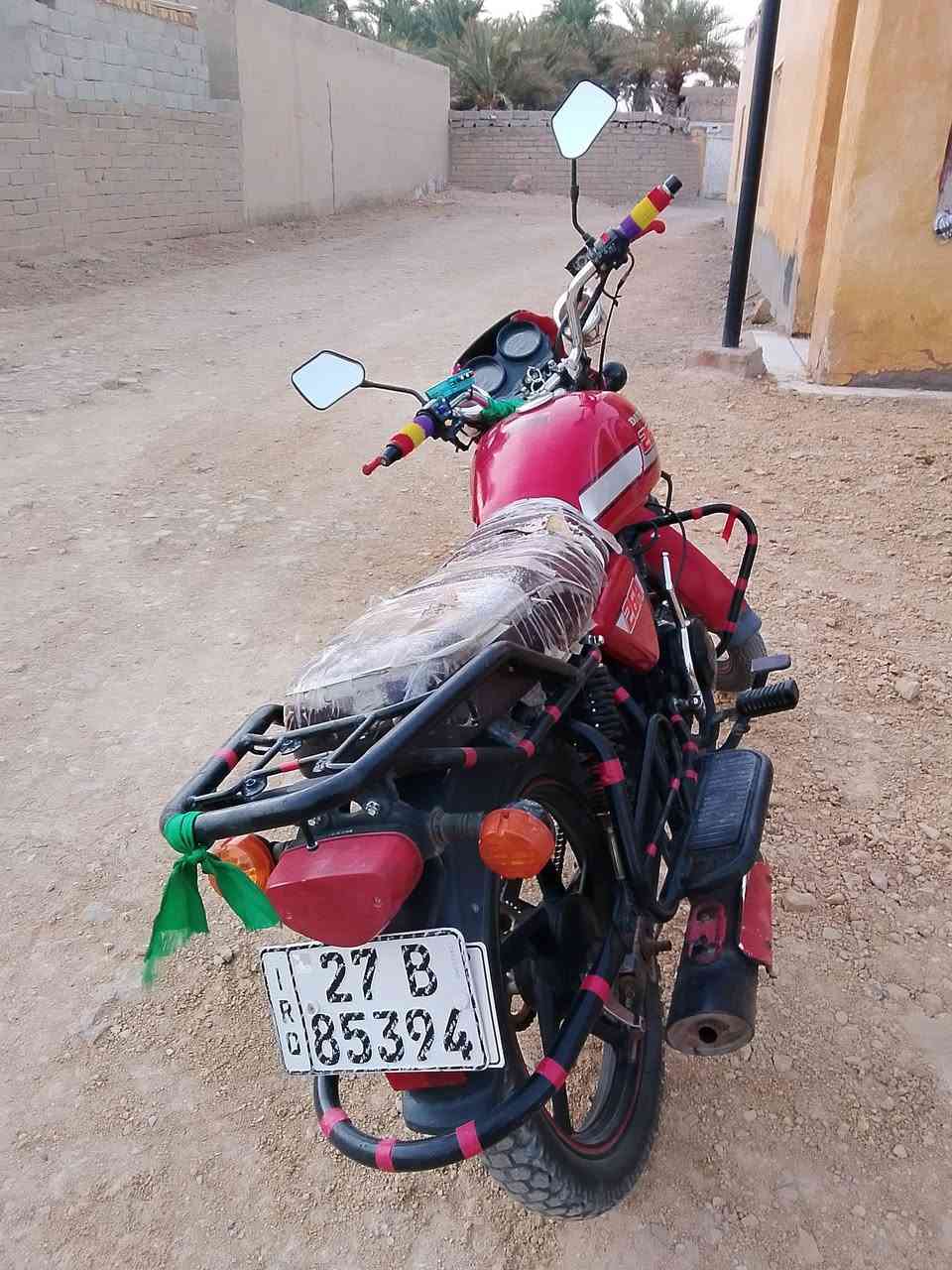 دراجه دايون للبيع رقم سنويه المداور يمته ما تريد دراجه جاهزه ما عوزهه بس سايق المكان   ناصريه قظاء الصلاح منطقت النهار موديل 22 
*********** مكلف بلنشر
