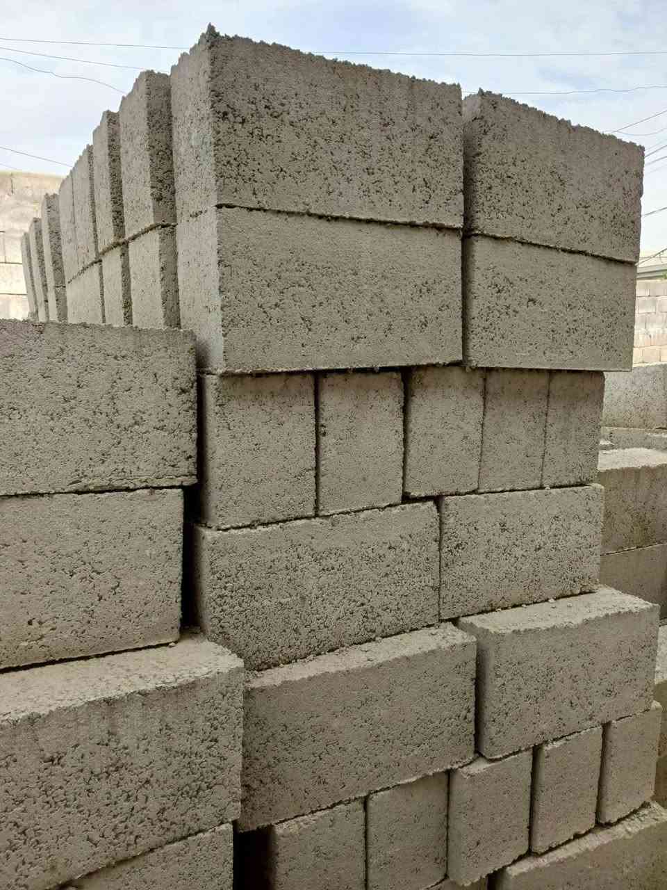 بلوك للبيع • تدلل