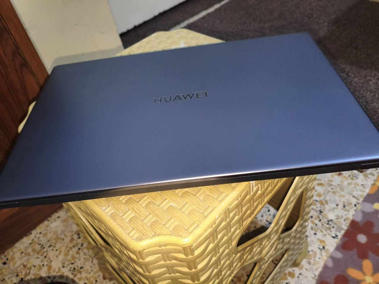 🖥️ بۆ فرۆشتن: Huawei MateBook D15 (i5 Gen 11) – بەکارهاتوو بە دۆخی زۆر باش!
💰 نرخ: 500 هەزار و جێی گفتوگۆیە

تایبەتمەندییە سەرەکییەکان:

پڕۆسێسەر: Intel Core i5-1135G7 نەوەی یازدەیەم (٤ ناوەند، تا 4.2 GHz)

RAM: 8 GB DDR4

بیرگە: 512 GB SSD خێرا

کارتی گرافیک: Intel Iris Xe Graphics مۆدێل

شاشە: 15.6 بۆینچ FHD (1920×1080) IPS

سیستەمی کارپێکردن: Windows 11

پۆرتەکان: USB-C، USB-A، HDMI، جێگای هێدفۆن

باتری: بۆ بەکارهێنانی مامناوەند لە تەواوی ڕۆژێکدا بەسە

کێش: نزیکەی 1.6 کگ

دۆخی ئامێر: زۆر باش ✨

هیچ خشێک لەسەر ئامێرەکە نییە

کارتۆن و شەحنی ئەسڵی هەیە 📦

دۆخی ئامێر: زۆر باش، بێ خش، پاک و بە وریایی پارێزراوە 👌

ژمارەی موبایل : ***********
