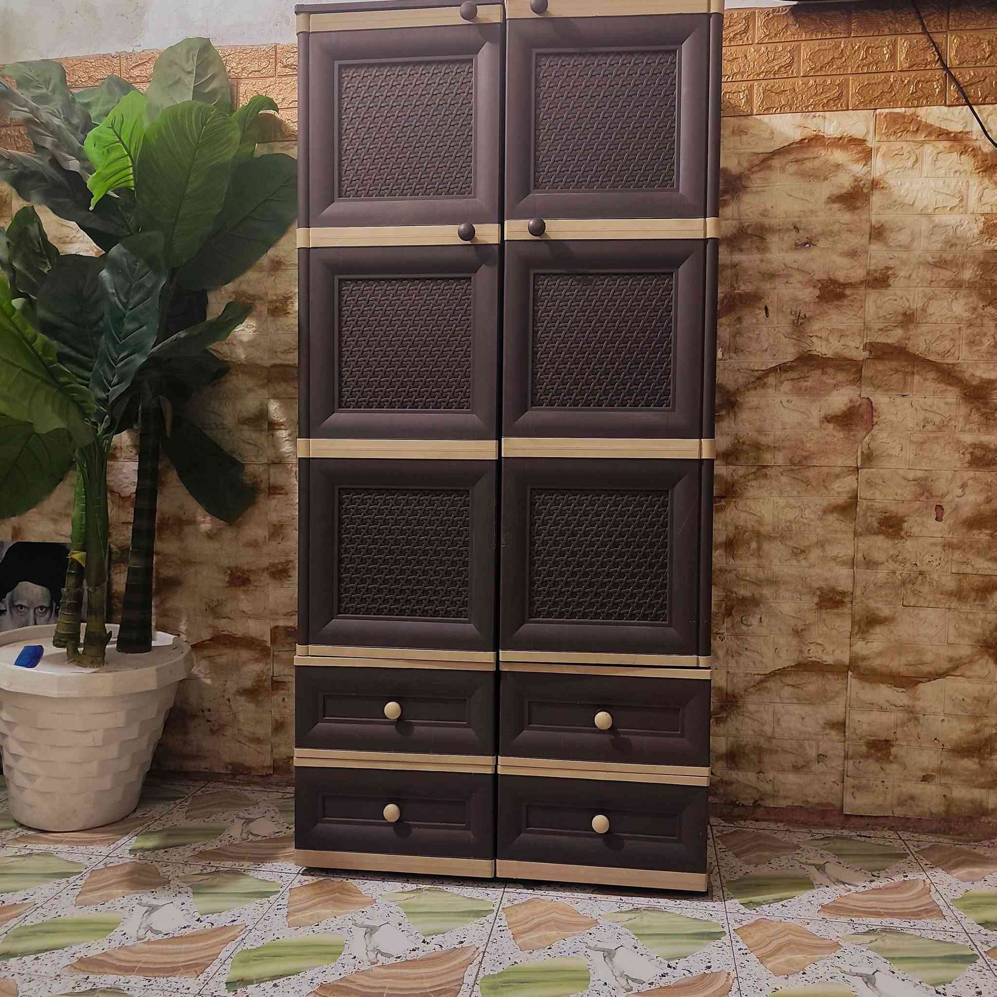 غراض بيت للبيع العنوان كربلاء  الشراي يتصل ***********
***********
