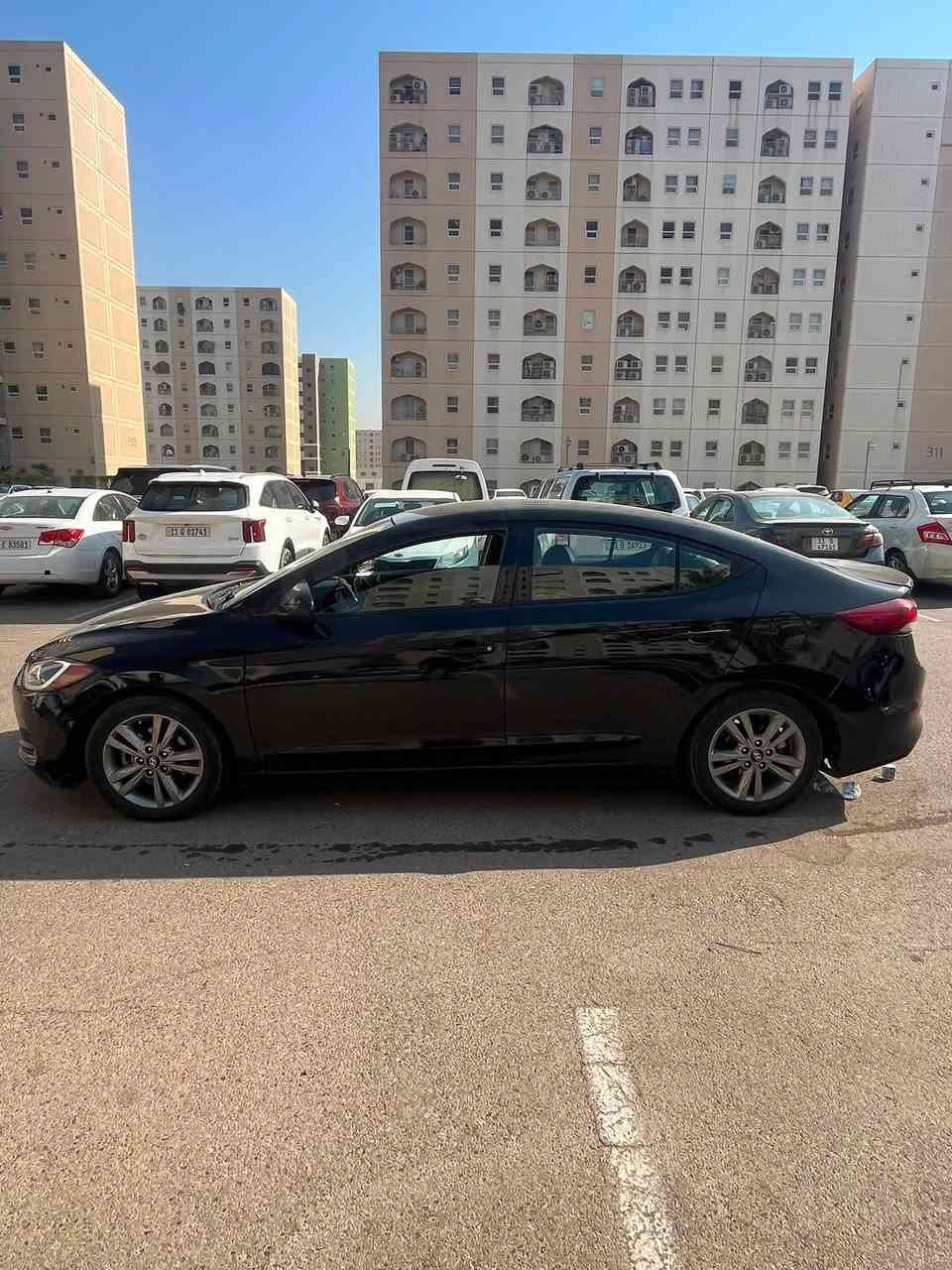 سلام عليكم النترا 2018
السيارة بيها قطع صبغ و تبديل ابيع حزام 

محرك 2.0 دوش كير AT المرغوب

بيها نقص كمبريسر

السعر 100$ و بيها مجال

***********
***********9
