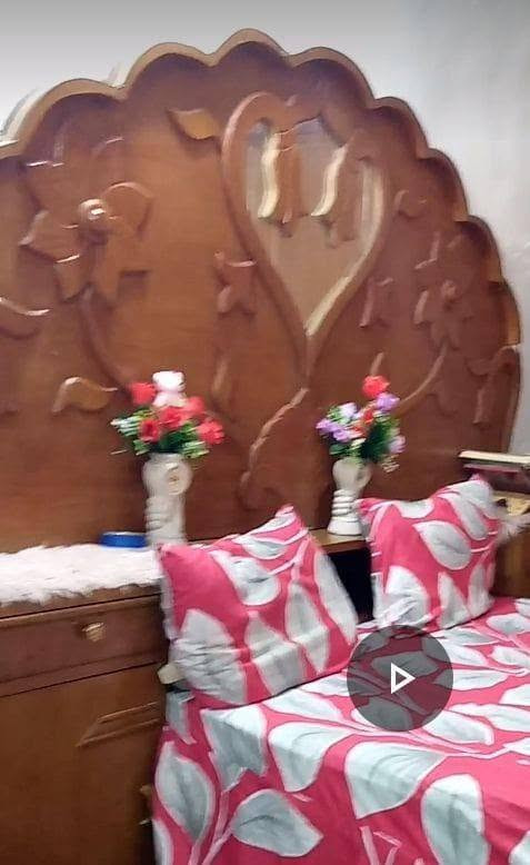 غرفه للبيع مكان كربلاء
سعره 300 وبي مجال لتواصل ع رقم ***********
