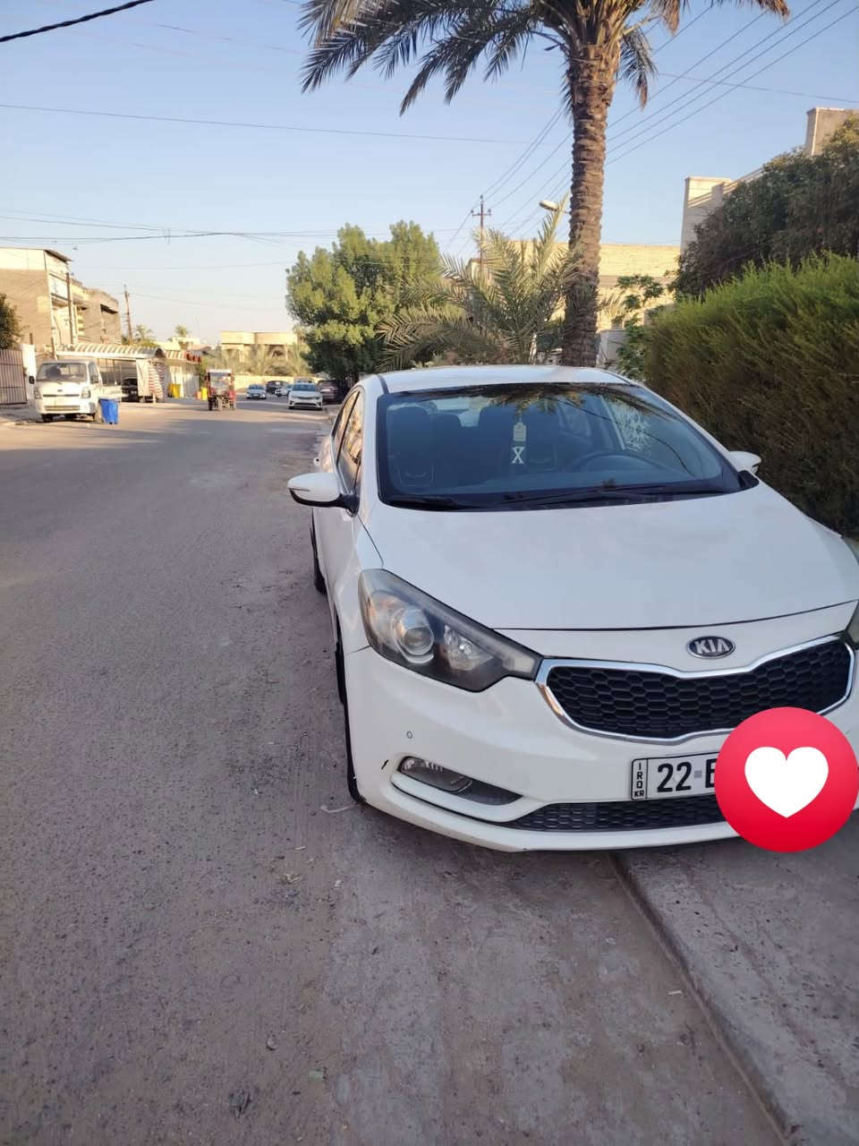 سيراتو 2014
خليجي مكينه دوش 
1600 
تحكمات كامله 
حساسات 
بيها حادث جاملغات خلفيه وصندوك. وباب الخلفي 
ذني بيهن صبغ والحوض كذالك بي تعديل 
السياره رقم شمالي جديد 
وكاله عامه وصاحبها موجود 
مكان السياره بغداد 

‭***********‬
فقط وتساب شغال حاليا لان مسافر
